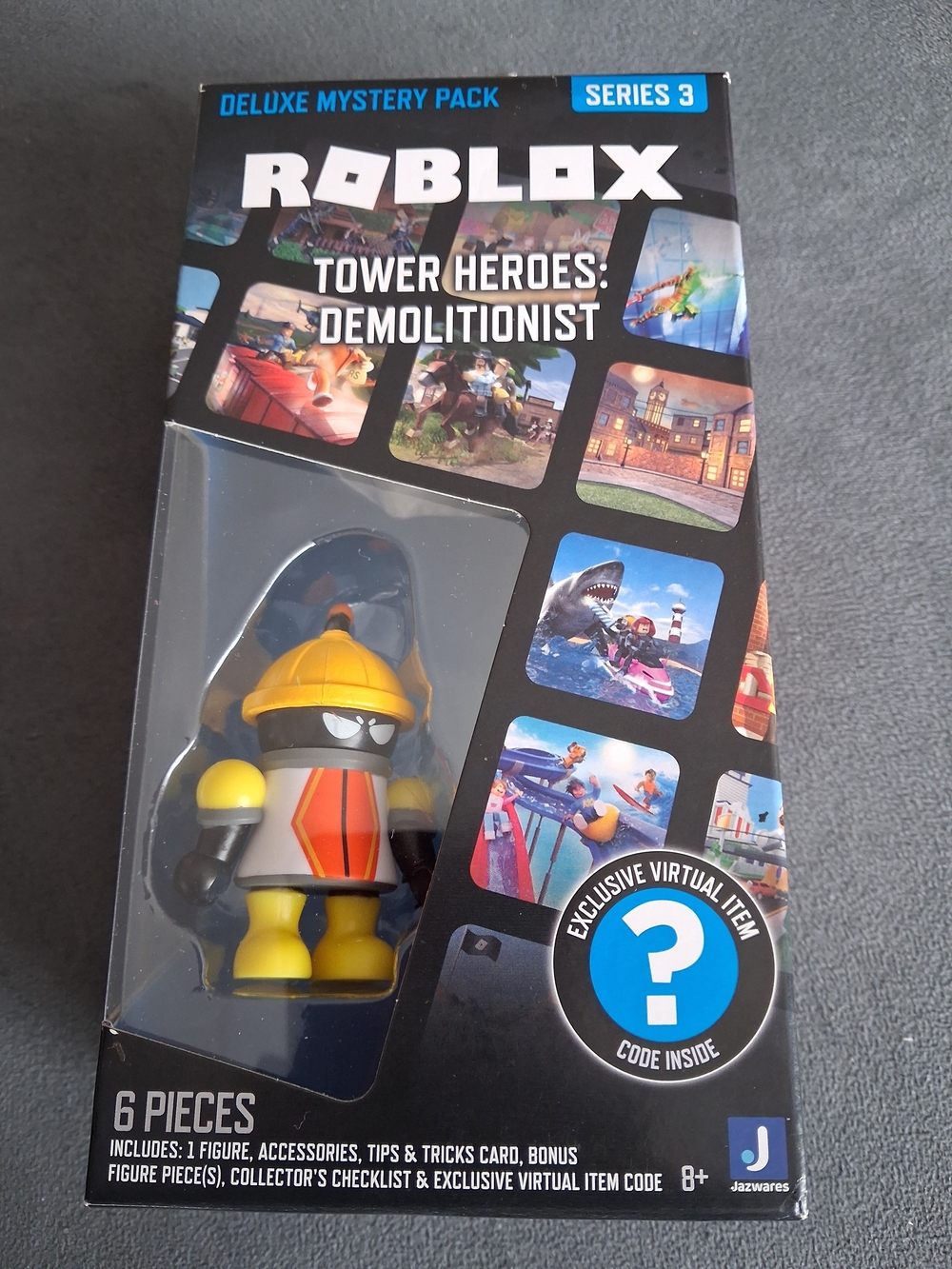 Roblox Tower Heroes: Demolitionist Figure - Yellow